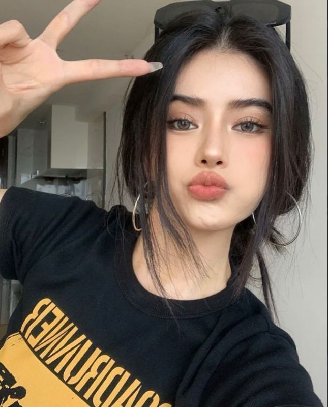 Cuckquean Captions for TikTok Trends & Challenges